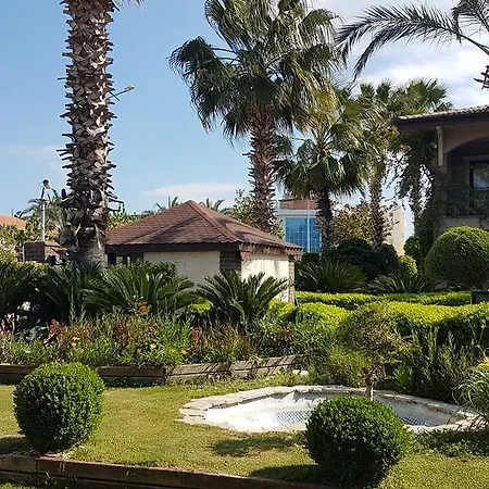 Kompleks Demirkaya בית נופש קמר