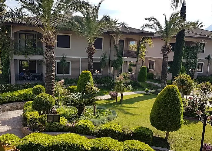 Kompleks Demirkaya * קמר